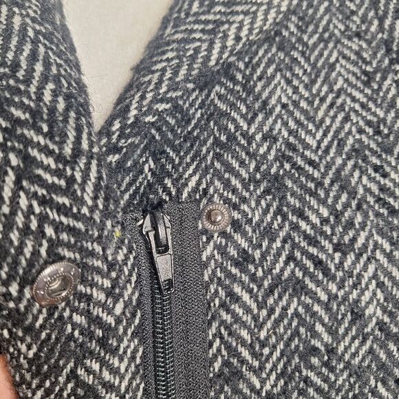 Covington Women's Black and White Herringbone Coat Wool Blend Professional Large - Picture 4 of 8